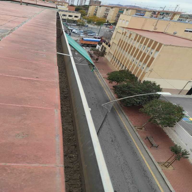Limpieza de canalones, bajantes y limas